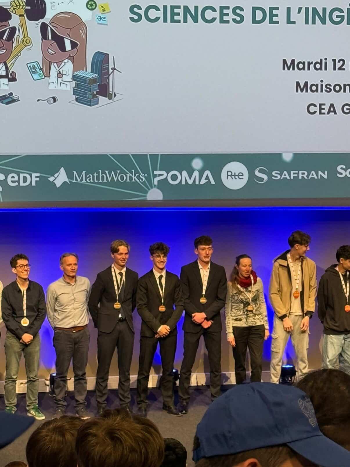 Remise des médailles — 2e place académique aux Olympiades SI 2026 à Grenoble